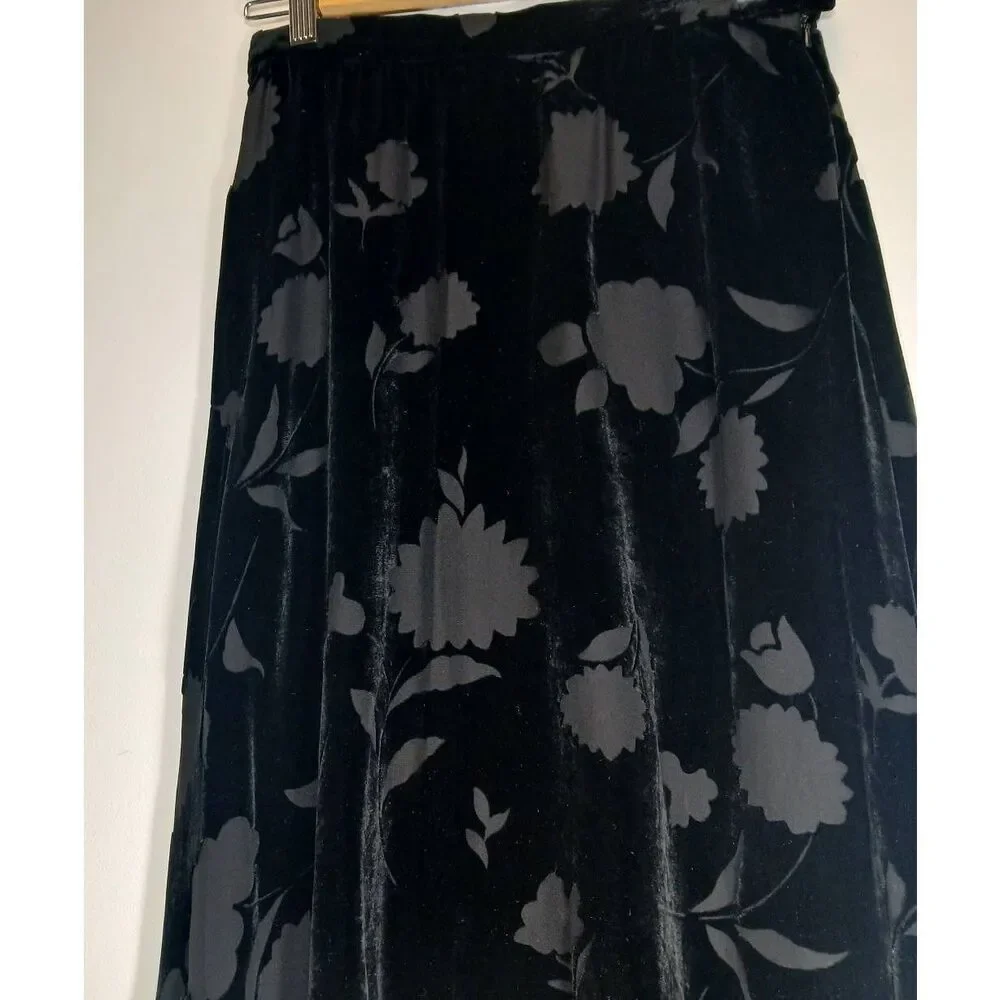 Jones New York Womens size 6 long maxi skirt velvet black silk whimsigoth y2k